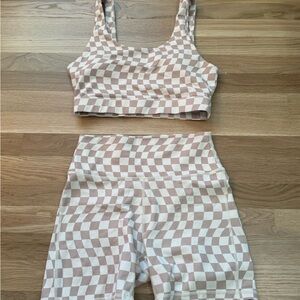 Willow Checkered Sports Bra - Cream and Brown